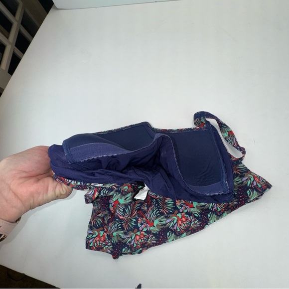 Bond Eye Two Piece Tankini Swim Top and Bottoms Size 6 - Picture 11 of 15